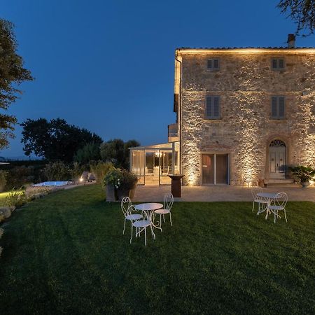 Relais Maria Cristina Bed & Breakfast Chianni Eksteriør bilde