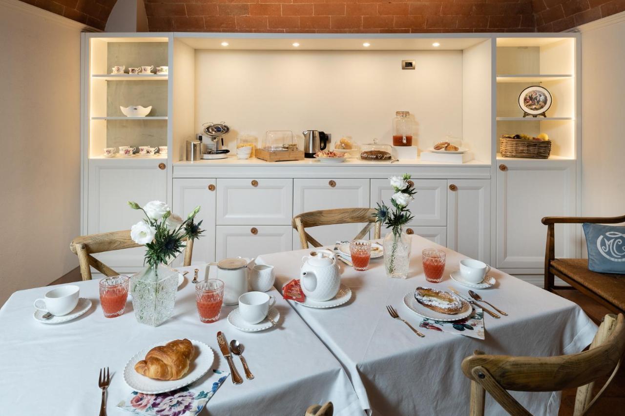 Relais Maria Cristina Bed & Breakfast Chianni Eksteriør bilde